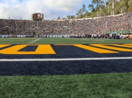 UNIVERSITY OF CALFORNIA GOLDEN BEARS - SPORTS DEPARTMENT PICTURE