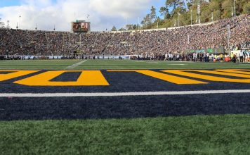 UNIVERSITY OF CALFORNIA GOLDEN BEARS - SPORTS DEPARTMENT PICTURE